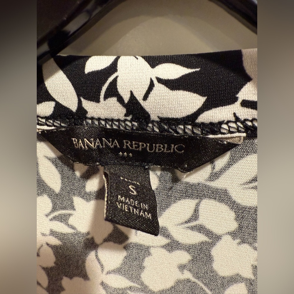 Banana Republic‎ Monochrome Floral romper Size S - Picture 5 of 6